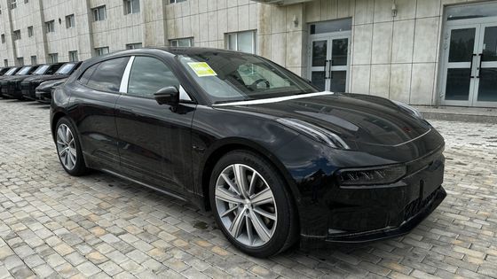Zwarte buitenkleur Automatische versnellingsbak 001 U Versie 100kwh Elektrische kleine auto