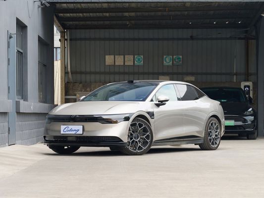 ZEEKR 007 Vierwielaandrijving 75kwh EV elektrische auto en tevredenheid gegarandeerd