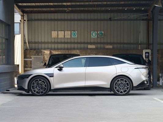 ZEEKR 007 Vierwielaandrijving 75kwh EV elektrische auto en tevredenheid gegarandeerd