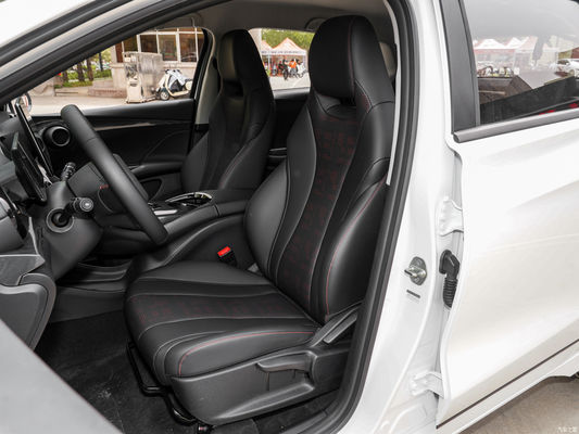 EV Cars 2024 Byd E2 Lux Edition Wit met achterarm Torsion Beam Achterophangvorm