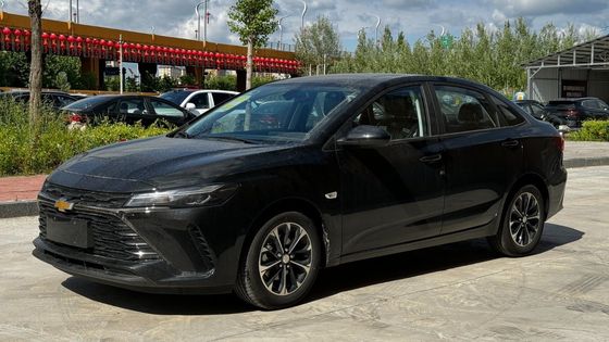 2024 Laatste Chevrolet Monza 1.3t Hybrid Sedan in zwart Buitenkleur 4656*1798*1465mm