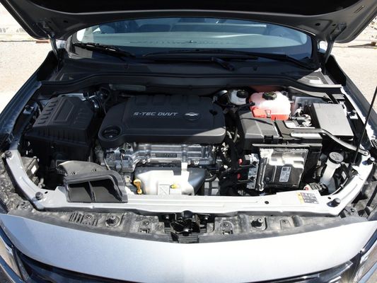 2023 Chevrolet Monza Dual Clutch Sedan met automatische versnellingsbak en Epb-remsysteem