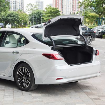 2024 Toyota Camry Dubbelmotor 2.5 pk Dubbelmotor vlaggenschip versie Energy Car Hybrid Car