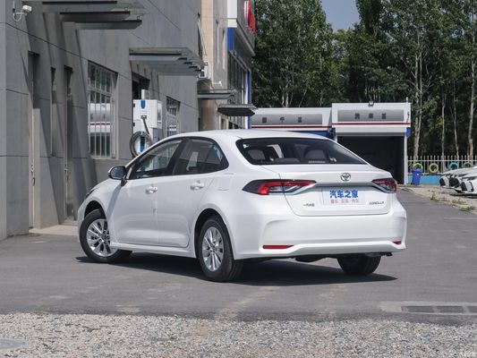 Op maat gemaakte aanvraag Toyota Corolla Tnga CVT Pioneer Edition Sedan met aanpassing