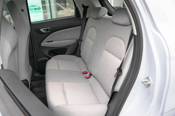 2022 White Jade Edition Leapmotor T03 met 5 zitplaatsen 5050x1902x1509