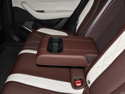 SUV Geely Monjaro Xingyue L 2.0td Auto 4WD Flagship Versie Benzinauto met FWD Drive