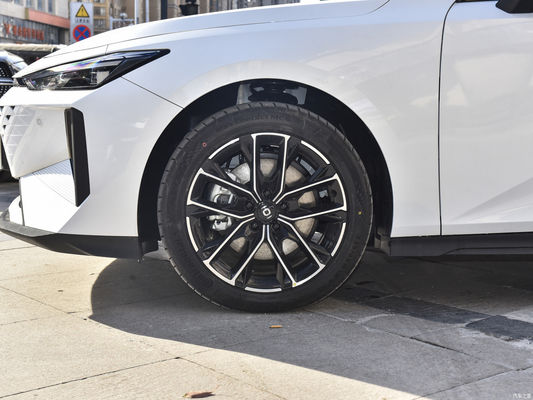Brandstoftype Plug-in Hybrid Changan Qiyuan A06 SUV Auto met automatische versnellingsbak
