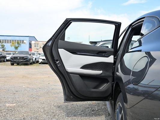 FWD Drive Changan Qiyuan A06 Hybride-elektrische voertuigen met een verplaatsing van 1600-2500cc