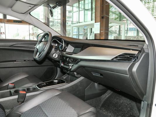 Mcpherson onafhankelijke vering en topsnelheid van 145 km/h 2022 Changan Eado EV460 EV Car