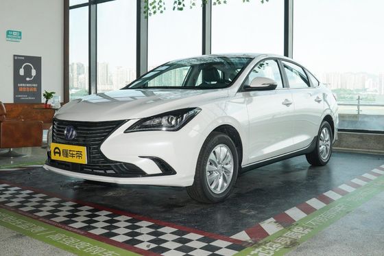 Changan Eado Car EV460 Elektrisch voertuig EV met LiFePO4-batterij en 4 zitplaatsen