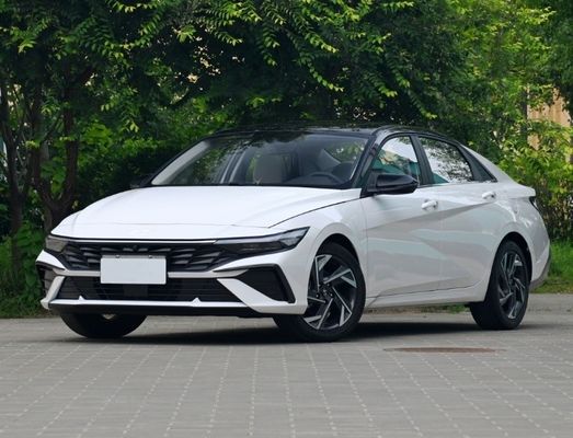 2023 Hyundai Elantra 1.5L CVT Sedan Links stuur en Mcpherson onafhankelijke vering