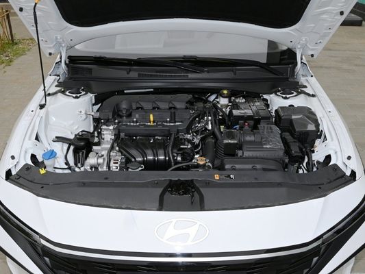 2023 Hyundai Elantra 1.5L CVT Sedan Links stuur en Mcpherson onafhankelijke vering