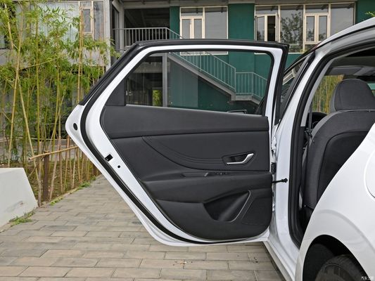 Hyundai Elantra 2023 1.5L CVT Benzinevoertuig Top Flagship Edition binnen 1000-1600cc