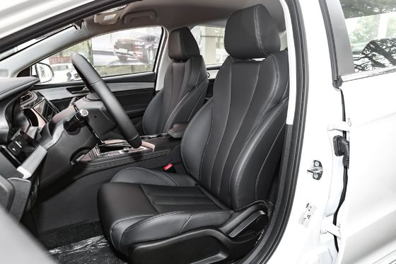 2021 Chery Arrizo 5 Plus Little Ai 1.5L CVT Type Plus 5 zitplaatsen 4358x1830x1670 op de markt