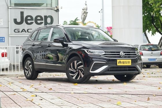 2023 Volkswagen Tiguan L 330tsi Fwd Smart Edition SUV binnen Drive FWD P0000099