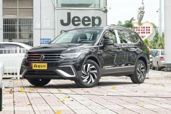 2023 Volkswagen Tiguan L 330tsi Fwd Smart Edition SUV binnen Drive FWD P0000099