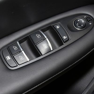 Benzine Qx50 4WD SUV 2.0t Brandstofvoertuig SUV/Mini/Smart/Gebruikt/ voor SUV/Mini/Smart/Gebruikt/