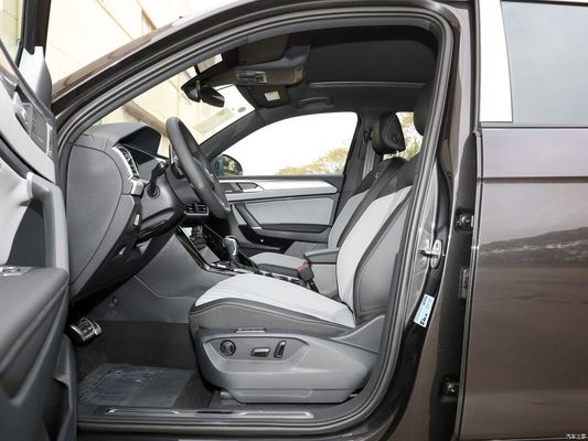 Verplaatsing 1600-2500CC 2024 VW Volkswagen Tayron Benzinauto 4WD R-Line PRO Smart