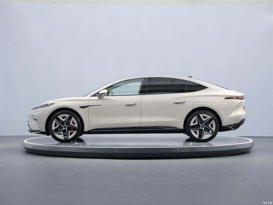 Elektrisch voertuig EV hatchback Rising Auto F7 2023 Long-Rang PRO Auto met en 5 zitplaatsen