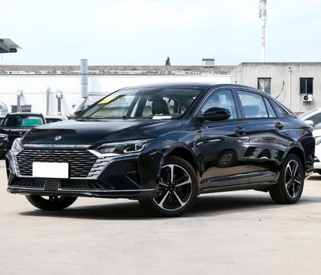 Benzine Aeolus Yixuan Max 2024 Luxe Edition Sedan met kenmerken en luxe design