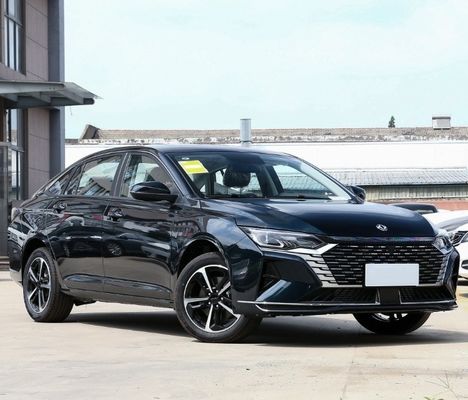 Benzine Aeolus Yixuan Max 2024 Luxe Edition Sedan met kenmerken en luxe design