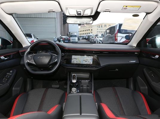 Benzine Aeolus Yixuan Max 2024 Luxe Edition Sedan met kenmerken en luxe design