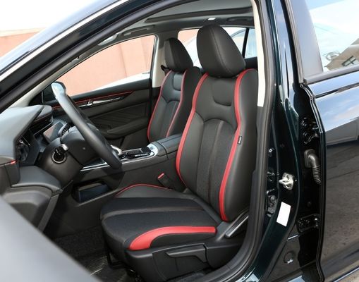 Benzine Aeolus Yixuan Max 2024 Luxe Edition Sedan met kenmerken en luxe design