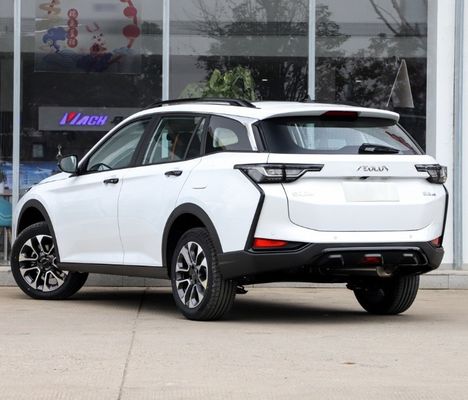 6 luidsprekers Aeolus Yixuan GS 2023 Mach 1.5L Automatic Star Edition met Sport Kit Gasoline Car