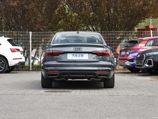 Benzinauto Audi A4l 2023 40tfsi met automatische versnellingsbak en 4858*1847*1439 maat