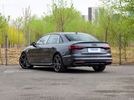 Audi A4l 2023 45tfsi Quattro Selected Dynamic Version Sedan met automatische transmissie