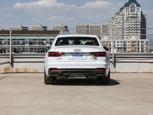 58L olie tank Maximale snelheid 230km/h Audi A4l 2023 40tfsi Quattro Luxury Dynamic Version