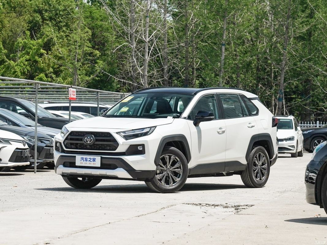 Op maat gemaakte aanvraag 2023 Toyota RAV4 SUV 2.0L CVT 4WD Adventure Plus met 5 zitplaatsen