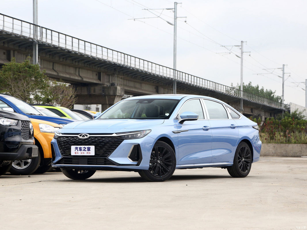 Chery Arrizo 8 DCT benzinewagen met 5 zitplaatsen en online/lokale after-sales service
