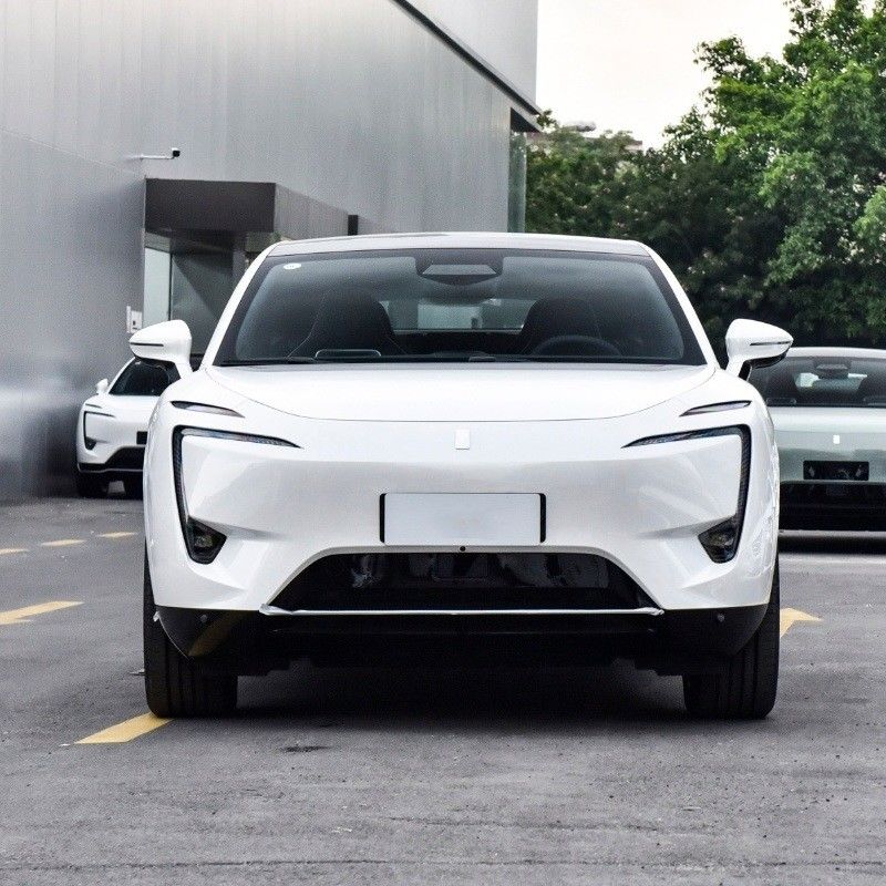 Gesloten carrosserie type Hongmeng 116 graden achterste aandrijving Electric Car 2023 Avatar 11