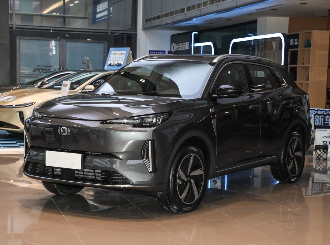 Changan Qiyuan Q05 elektrische auto SUV met plug-in hybride brandstof type links stuur