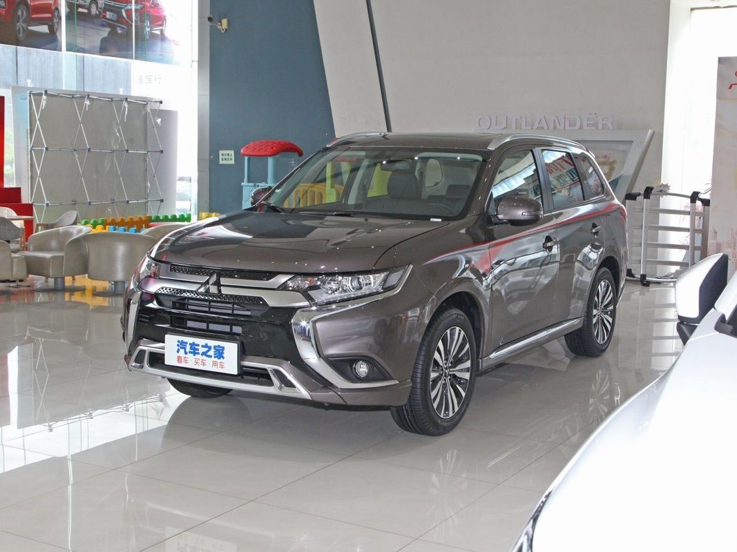 2021 Outlander Fwd SUV Drive Version Sedan met cylindermassa 1600-2500cc en Hot Deals